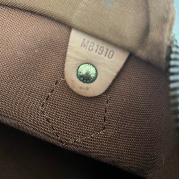 Louis Vuitton Speedy 35 - Authentic - Picture 11 of 16